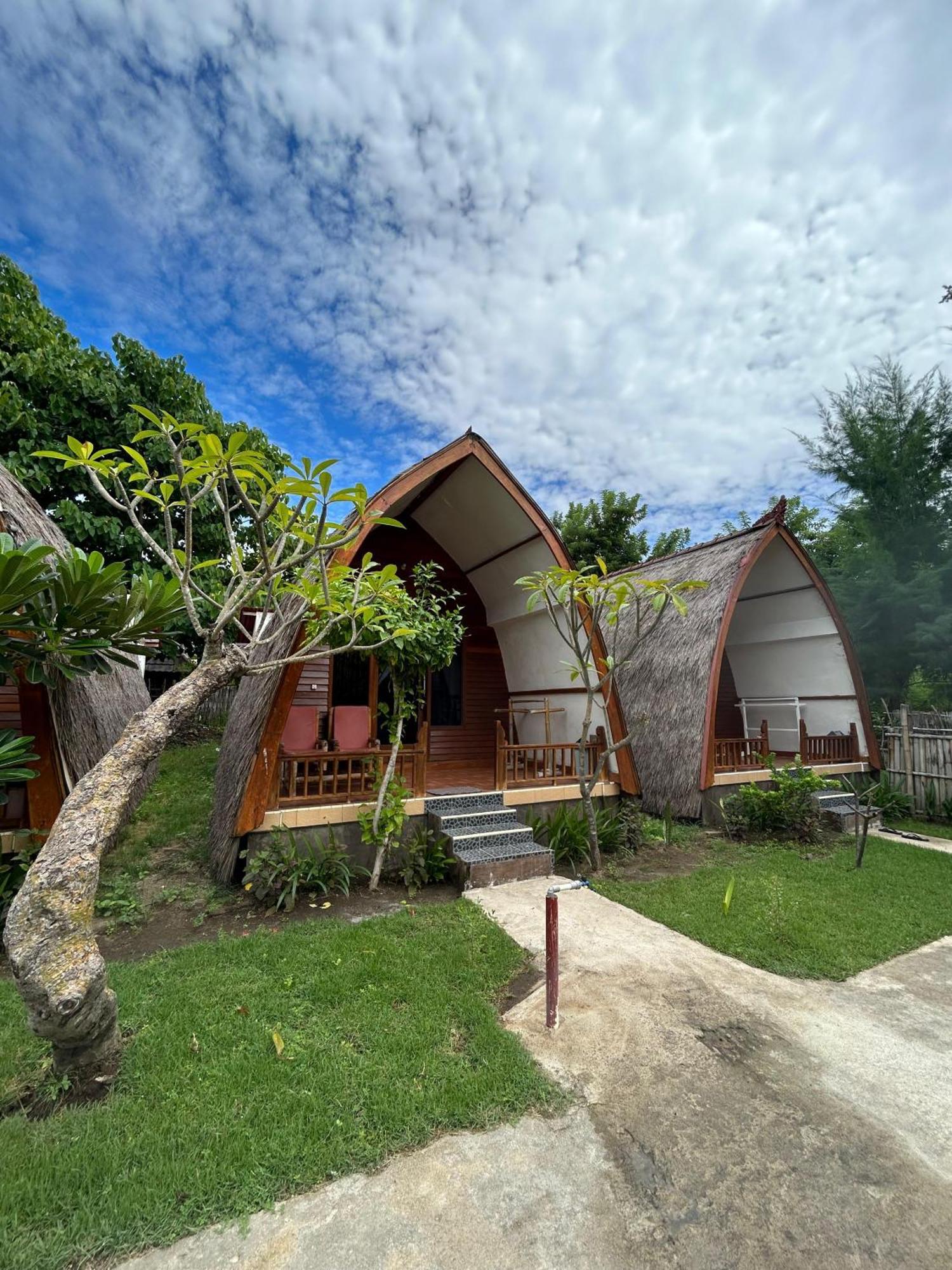 We'Be Cottages Gili Meno Esterno foto